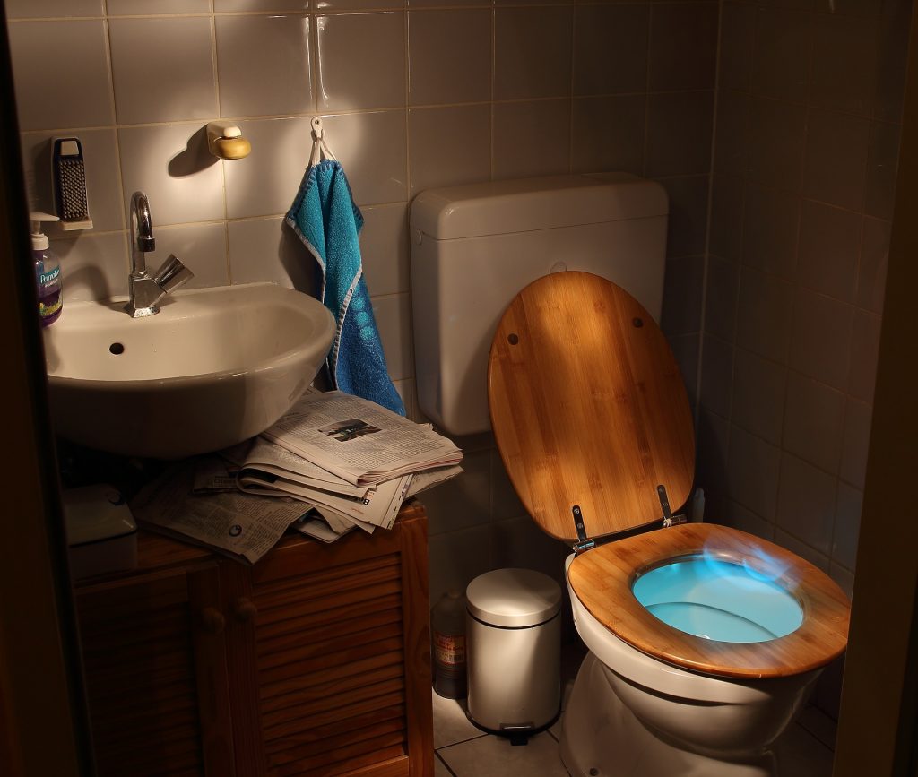 By MEIDE - Cleaning Up The Toilet Bowl Made Easy