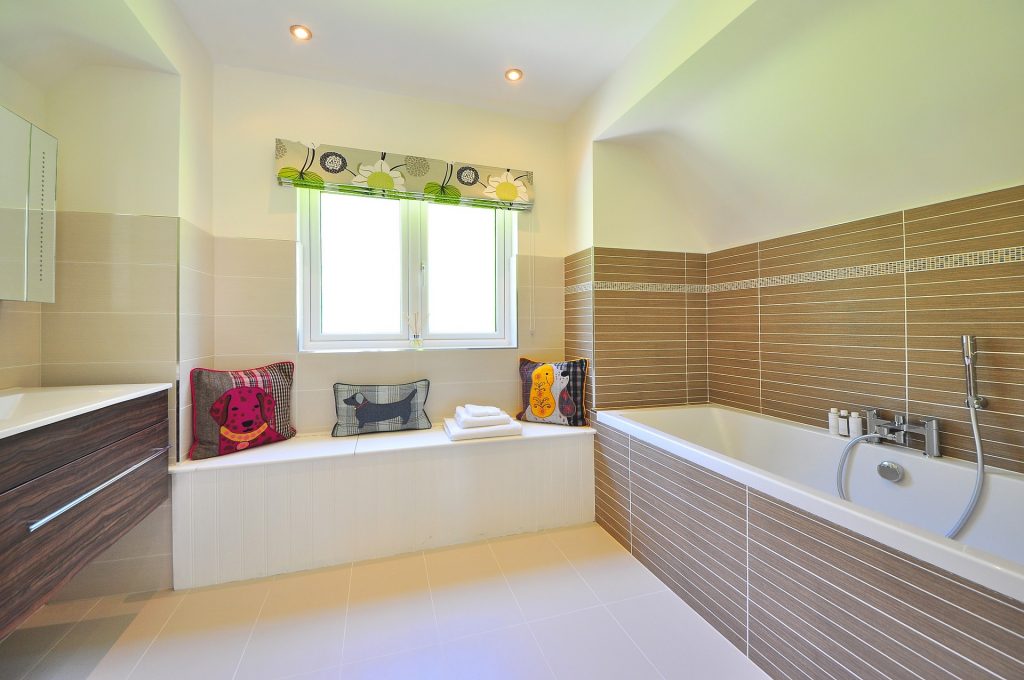 How To Get Bathroom Tiles Cleaned and Shiny