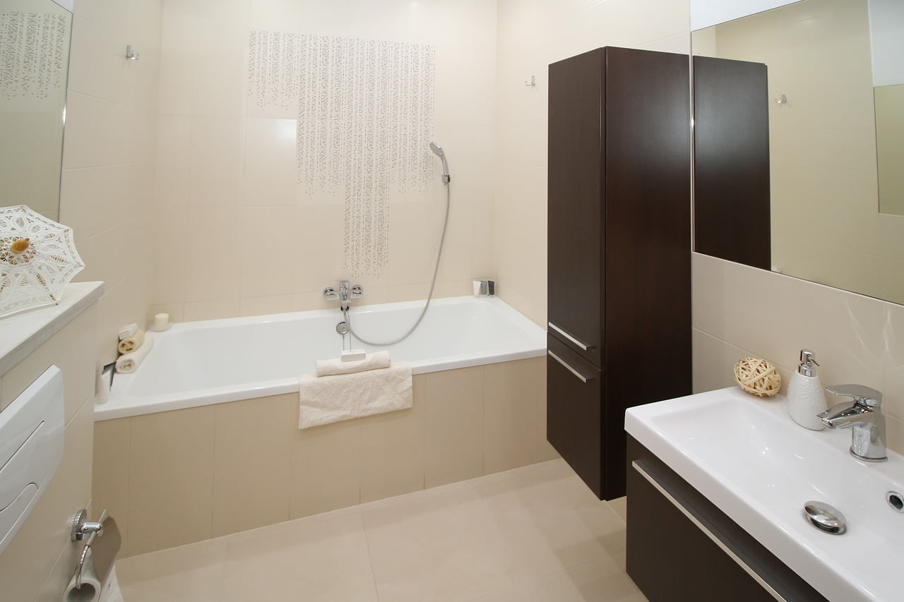 How To Clean Bathroom Tiles