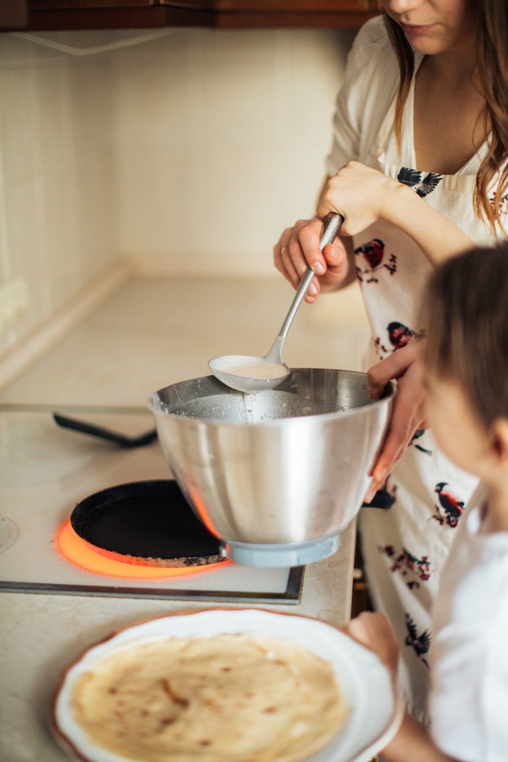 No more cooking for your kids and worrying about how to clean the stove afterwards with MEIDE Cleaning