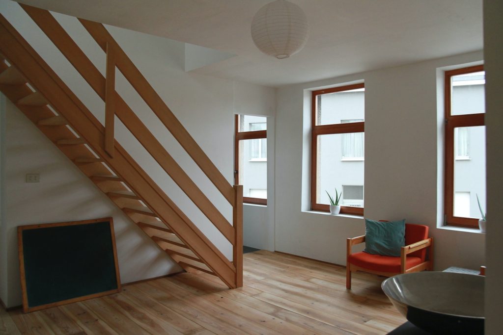 Fancy a ladder staircase in your homely abode condo and need us to clean it