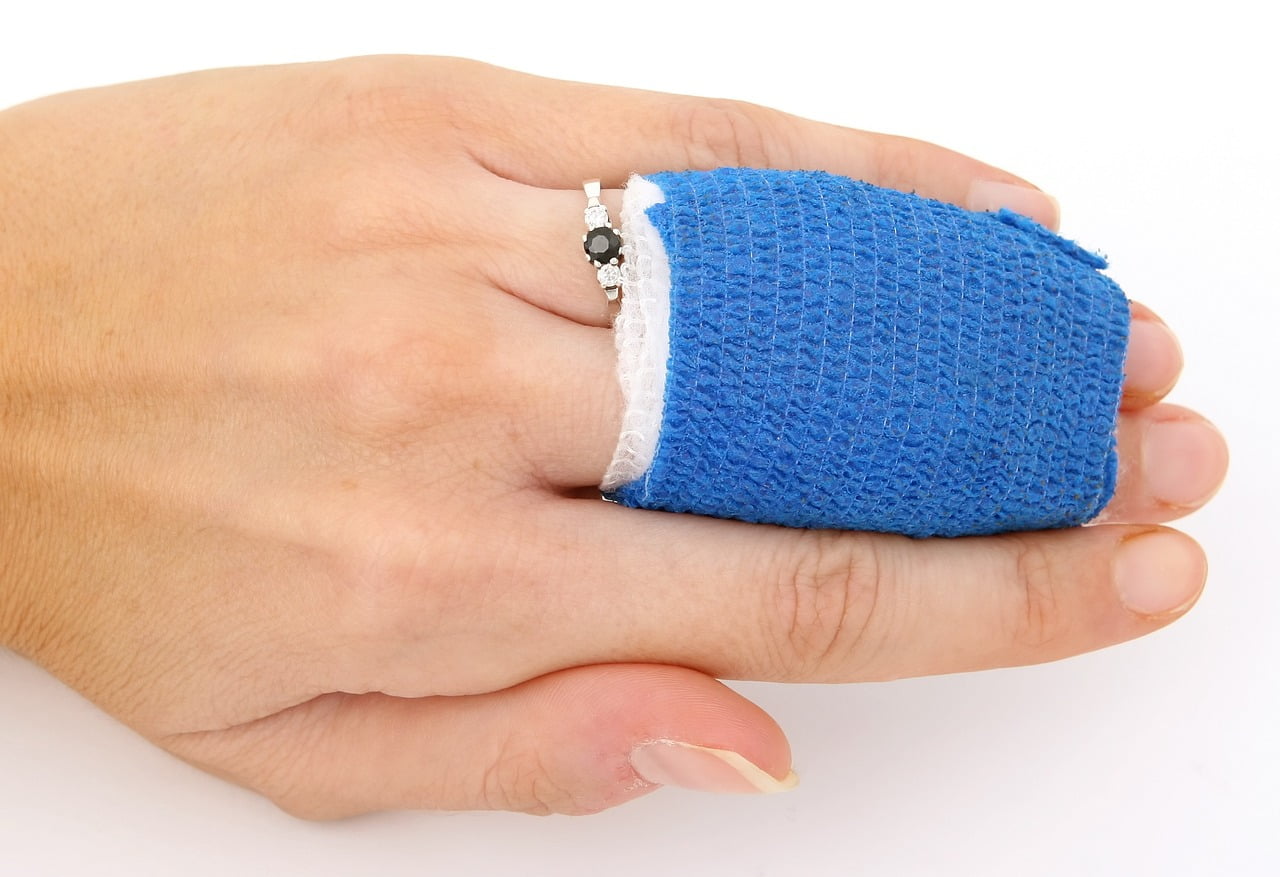 5 Common Ailments From Home Cleaning: From Real-Life Encounters by MEIDE Cleaning