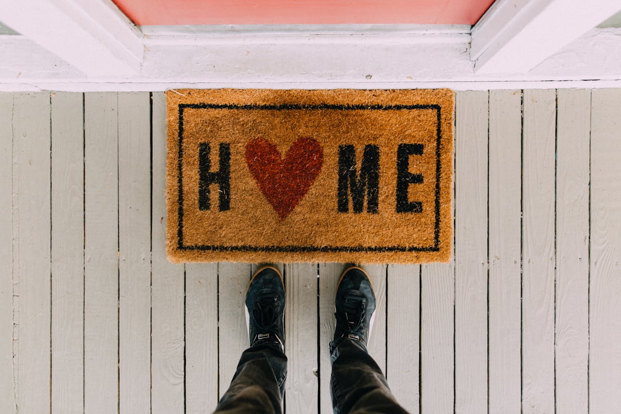 Managing Downtime During Your Overseas Helper’s Home Leave in Singapore: 8 Essential Tips