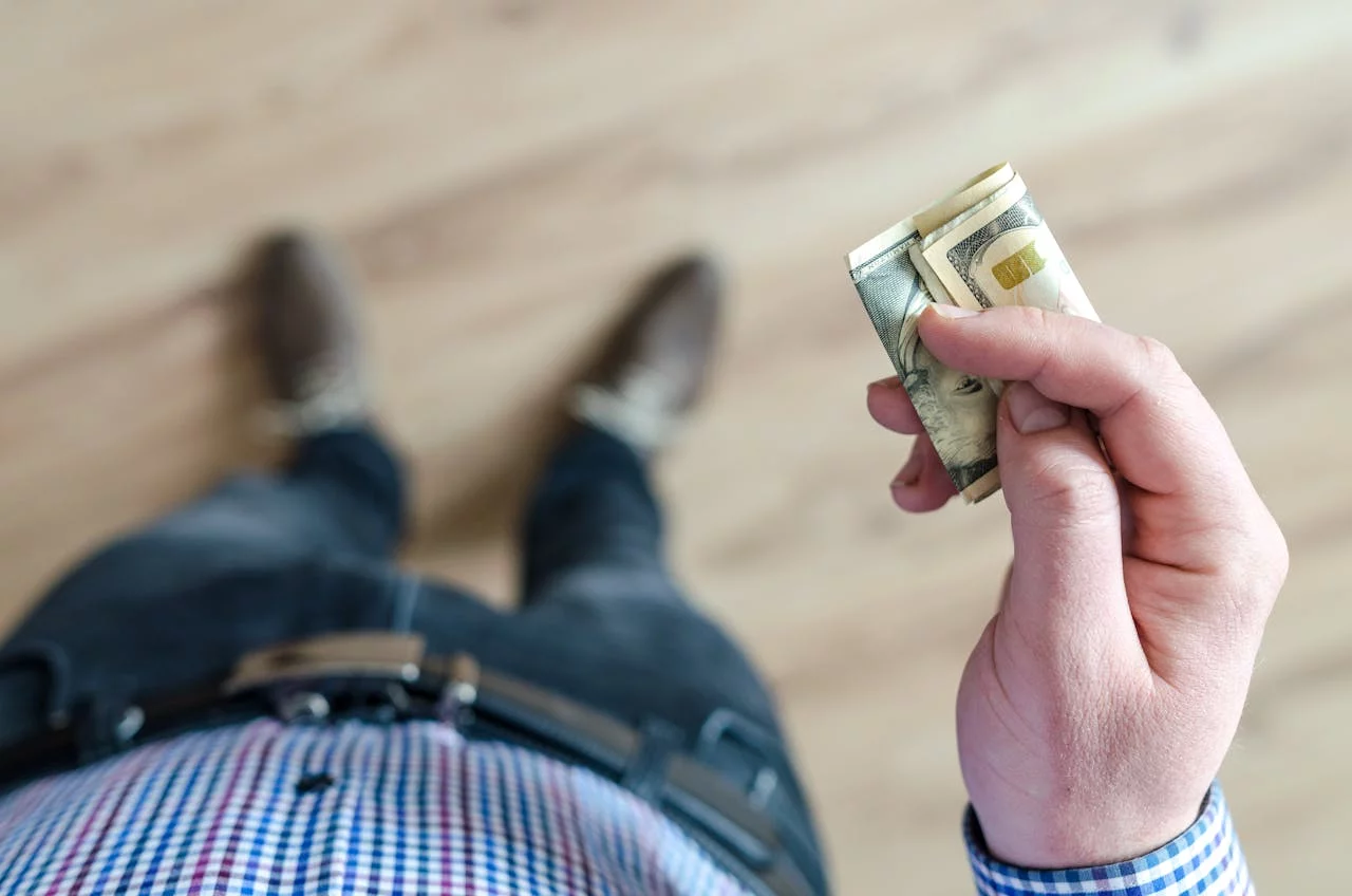 Should I Tip My Regular Home Cleaner in Singapore?