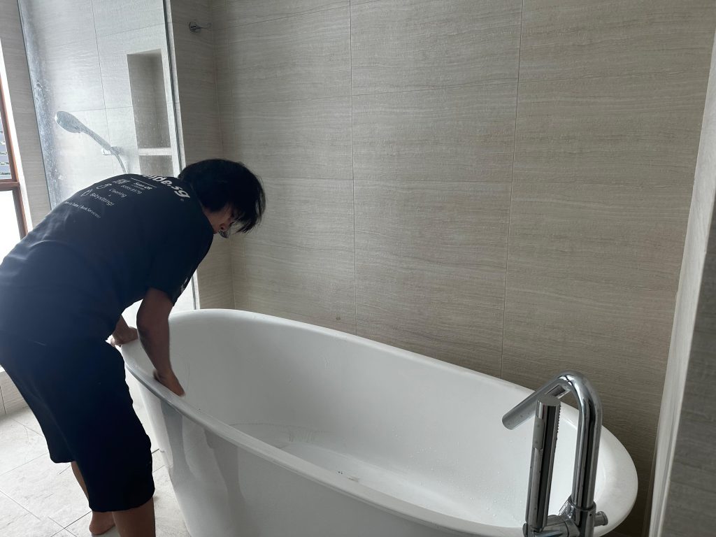 MEIDE.SG wipes down everything!