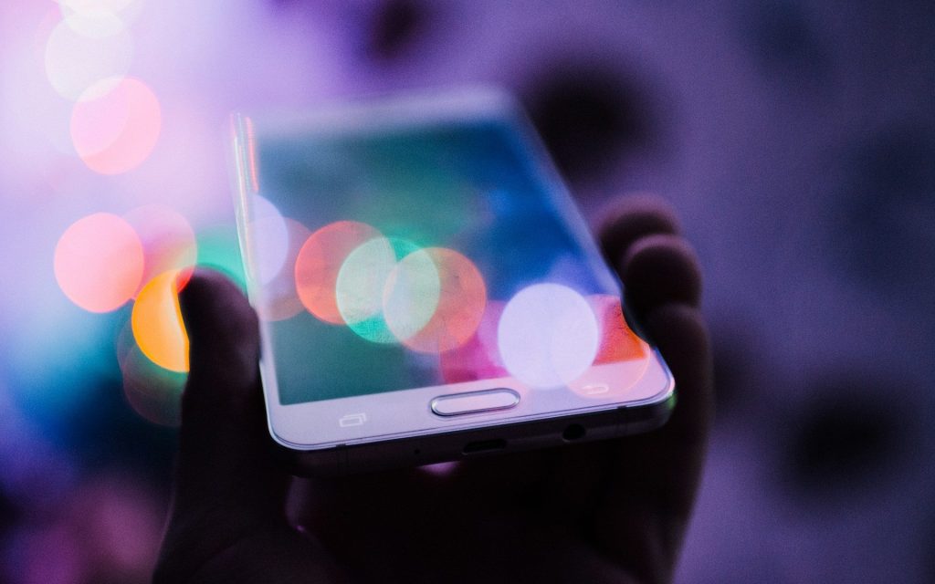 On demand platforms and cleaning apps like MEIDE can assist your house chores